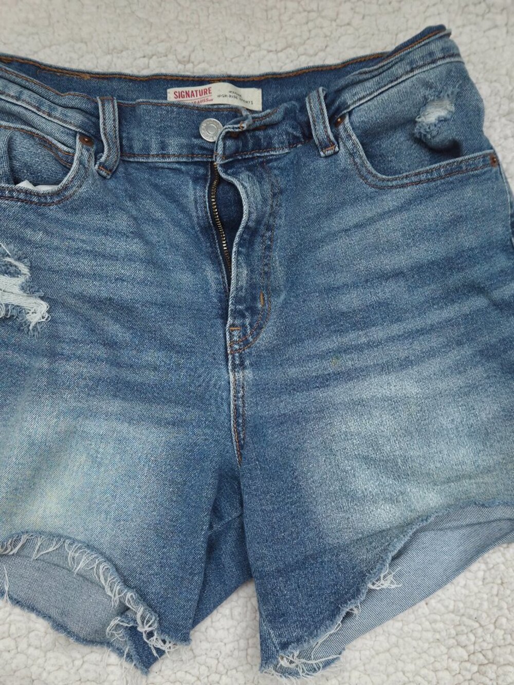 Signature by Levi Strauss & Co Heritage High-Rise Shorts Size 6